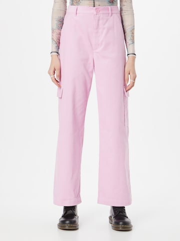 Monki regular Παντελόνι cargo σε ροζ: μπροστά
