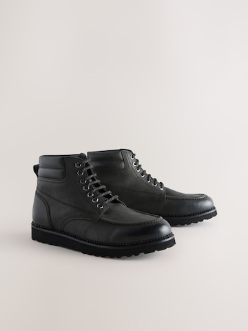 Boots stringati di Next in nero