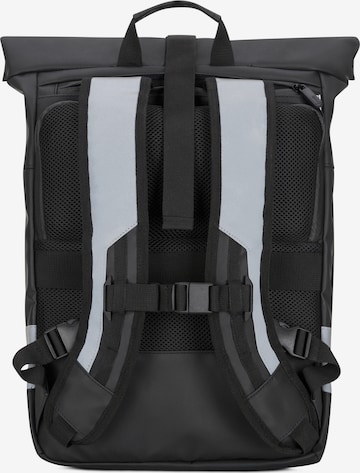 OAK25 - Mochila 'Everyday Rolltop Bike' em preto