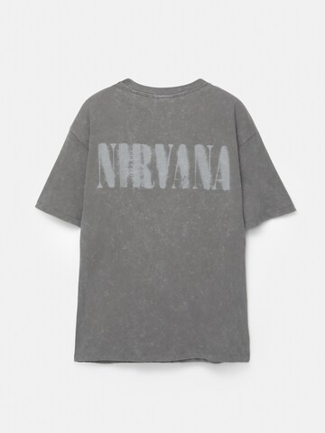 Pull&Bear Bluser & t-shirts 'NIRVANA SMILEY' i grå