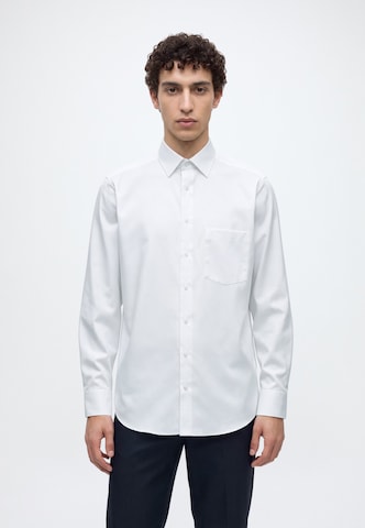 OLYMP - Ajuste regular Camisa 'Luxor' en blanco: frente