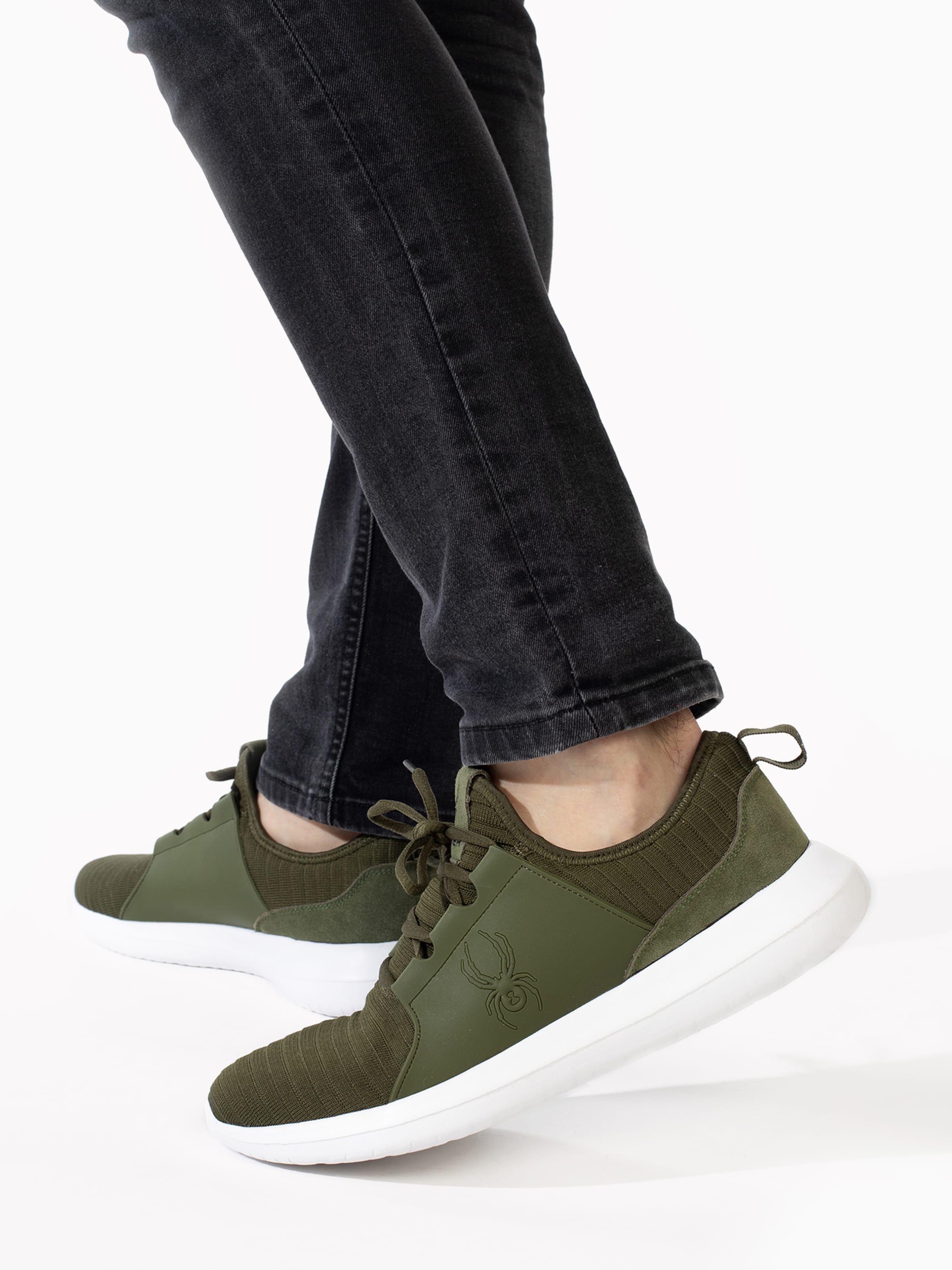 Baskets basses 'Aron' Spyder en mélange de couleurs