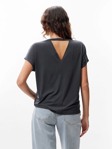 CATWALK JUNKIE Shirt in Grey