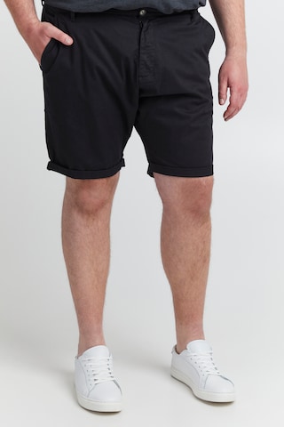 !Solid Regular Chinoshorts in Schwarz: predná strana