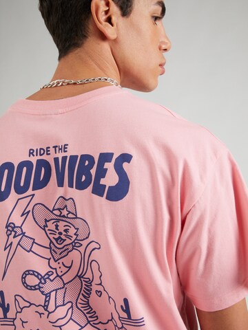 Iriedaily - Camiseta 'Ride Good' en rosa