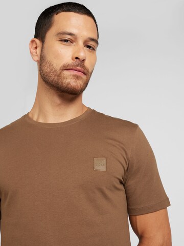 Tricou 'Tales' de la BOSS pe maro