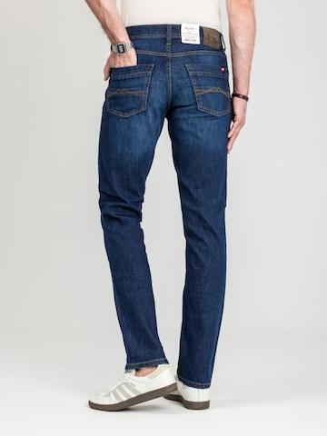 regular Jeans 'Mustang Style Washington Straight Denim Blue 1018017 5000 882' di MUSTANG in blu