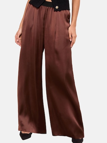 Friends Like These Nohavice - Hnedá: predná strana