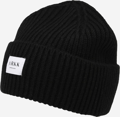 Megzta kepurė iš ARKK Copenhagen, spalva – juoda / balta, Prekių apžvalga