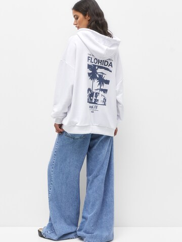 Pull&Bear Sweatshirt in Weiß