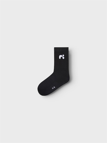 NAME IT Къси чорапи 'LARIS' в черно
