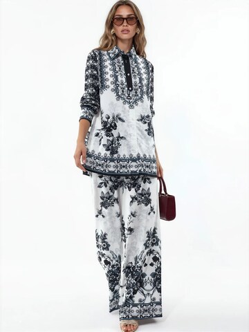 Tenue d'intérieur MSN Collection en mélange de couleurs : devant