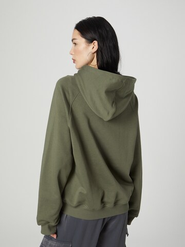 Veste de survêtement 'Ilse' ABOUT YOU x Chiara Biasi en vert