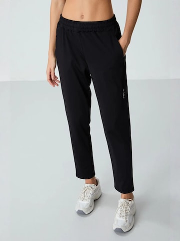 Tommy Life Joggingová souprava – černá
