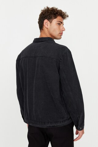 Trendyol - Chaqueta de entretiempo en gris