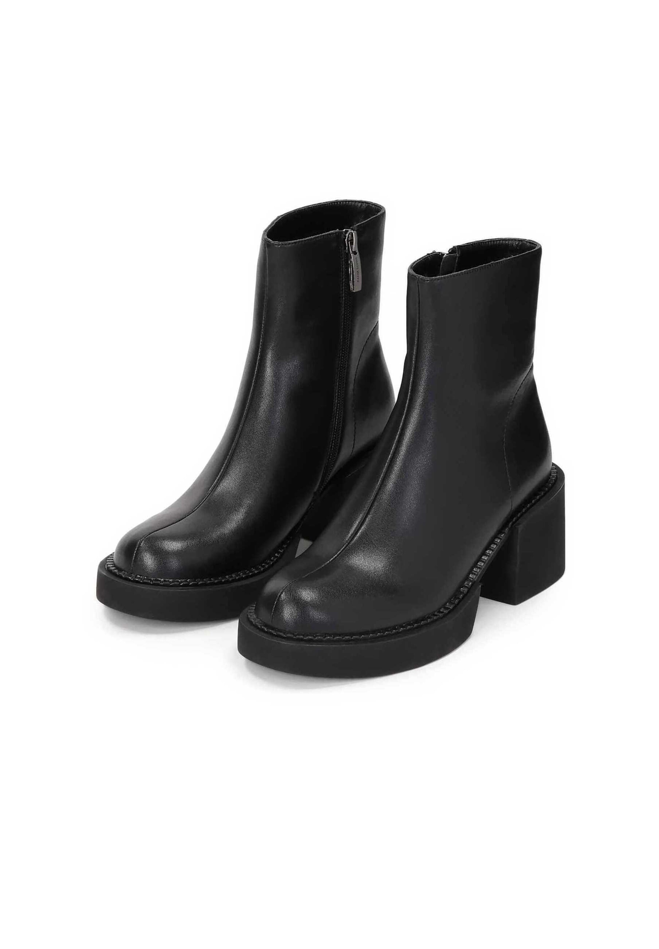 Kazar Studio - Botim em preto