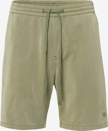 Cross Jeans Pleat-Front Pants in Green: front