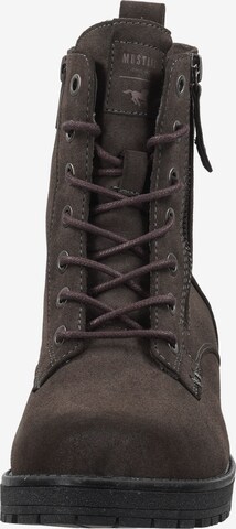 MUSTANG Lace-Up Ankle Boots in Grey