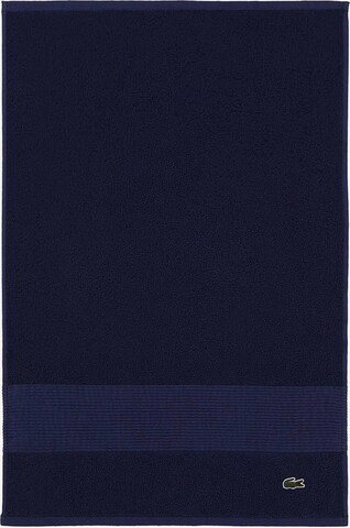 LACOSTE Handdoek in Blauw: voorkant