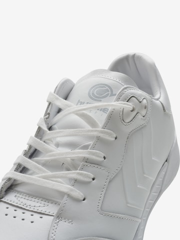 Baskets basses 'TOP SPIN REACH LX-E' Hummel en blanc