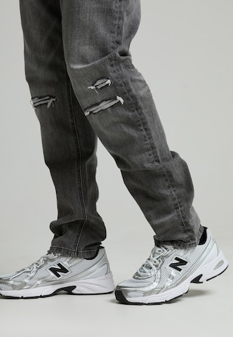 Loosefit Jean 'Pacelli' Alessandro Zavetti en gris