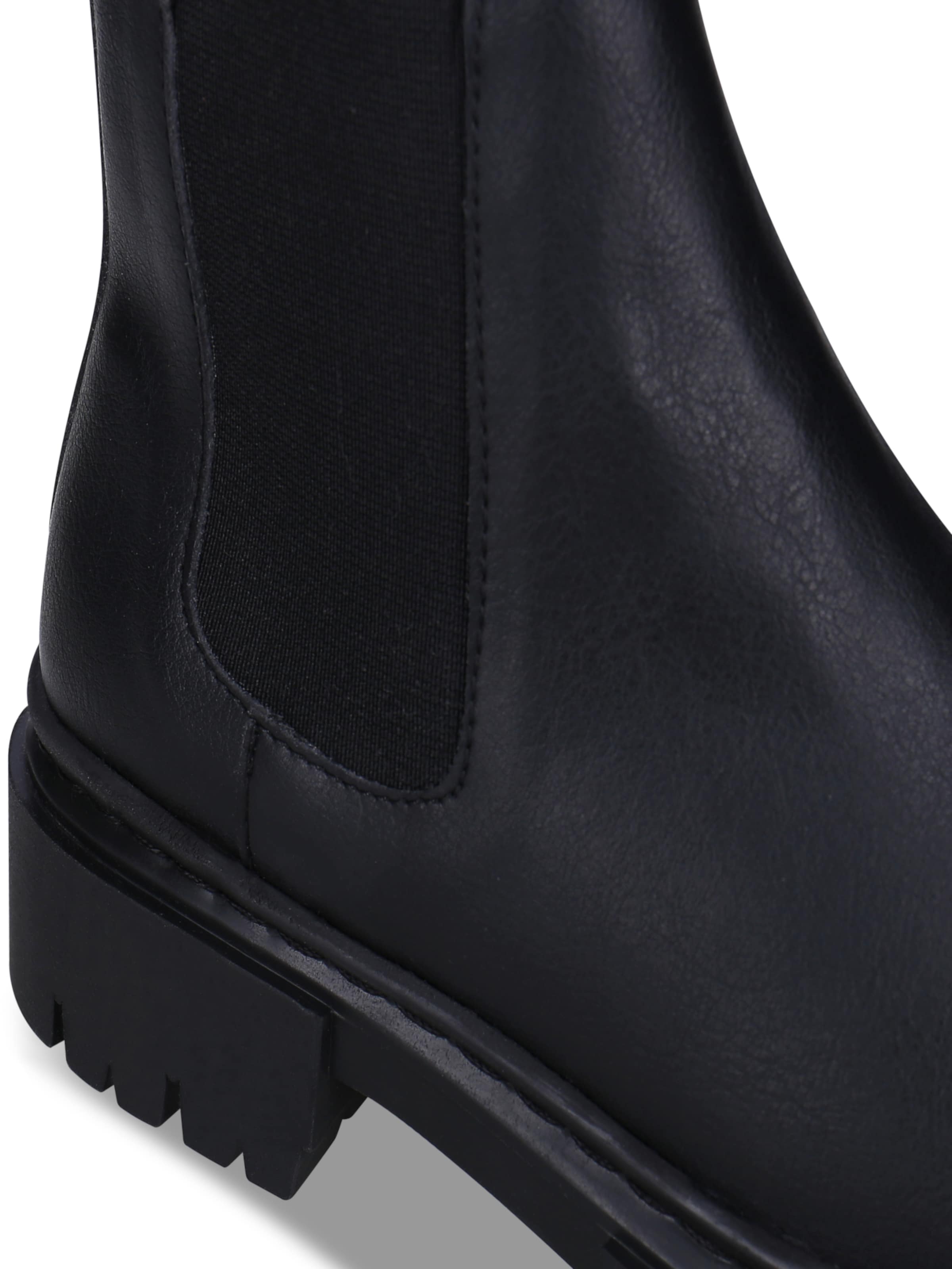 Boots 'Molly B' di nae Vegan Shoes in nero