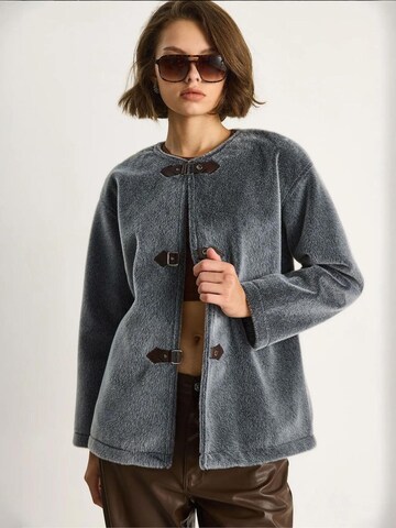 Bianco Lucci Between-Season Jacket in Grey