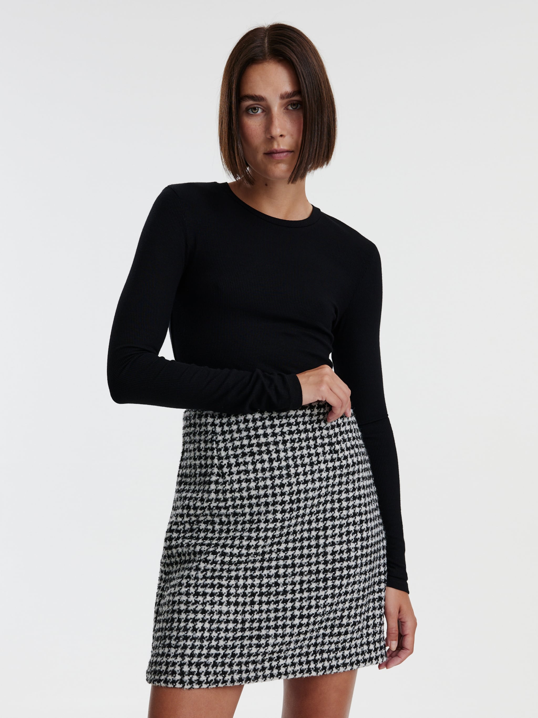 EDITED Producten Shirt 'Inoa' Zwart
