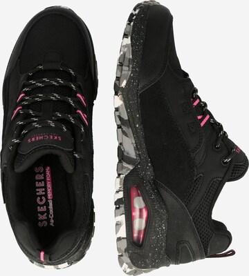 SKECHERS Sneaker in Schwarz