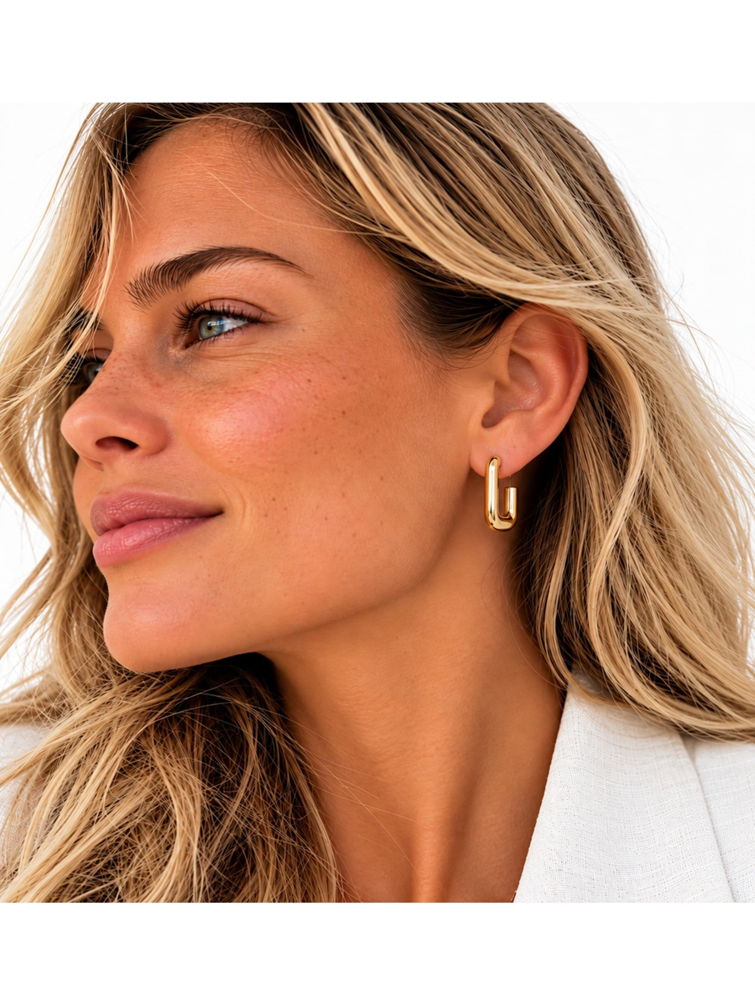 CHIVAL Earrings 'Open Oval' in Gold
