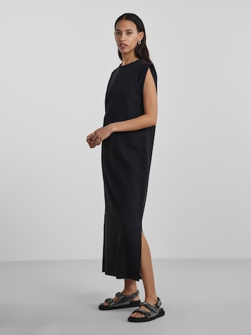 Rochie 'Chilli' de la PIECES pe negru