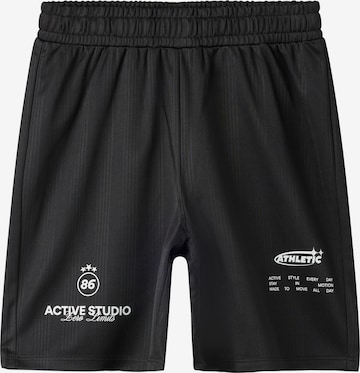 NAME IT Shorts in Schwarz: Vorderseite