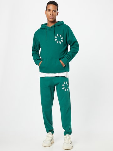 Tapered Pantaloni 'Spinner' de la ADIDAS ORIGINALS pe verde