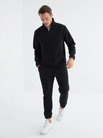 Tommy Life Sweat suit in Black