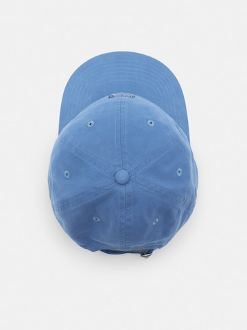 Pull&Bear Čiapka 'REAL LOCAL' - Modrá