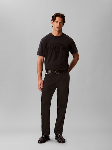 Calvin Klein Jeans Tapered Jeans in Schwarz