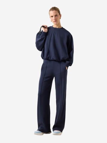 BOGNER Sweatshirt 'Chloe' in Blau