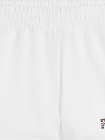 PUMA - regular Pantalón deportivo 'Puma Love United Mid-rise Shorts 4' en blanco