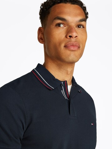 Maglietta di TOMMY HILFIGER in blu