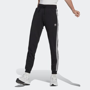 ADIDAS ORIGINALS Tapered Broek 'Adicolor Classics' in Zwart