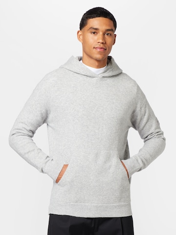Calvin Klein - Jersey en gris: frente