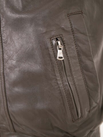 MADDOX Vest 'Andi' in Brown