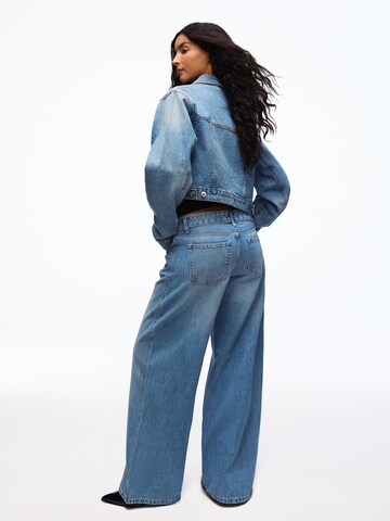 regular Jeans di Bershka in blu: dietro
