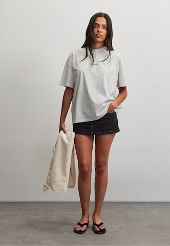 Pegador - Camiseta 'Mdina' en gris