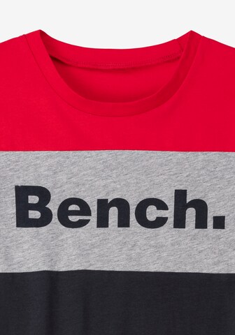 Pijamale de la BENCH pe negru