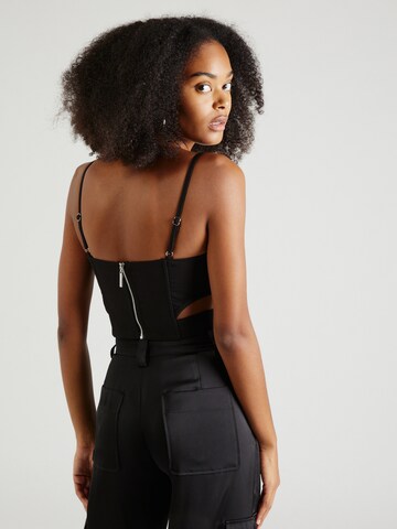 Top de la Tally Weijl pe negru