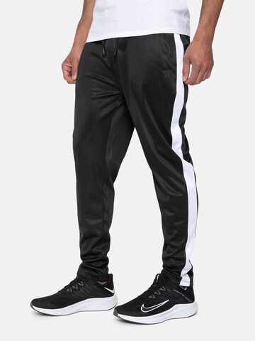 Coupe slim Pantalon 'Joshua' Threadbare en noir : devant