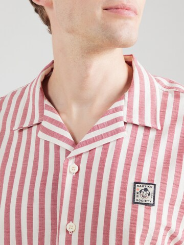 Kaotiko Comfort fit Button Up Shirt 'SUMO' in Red