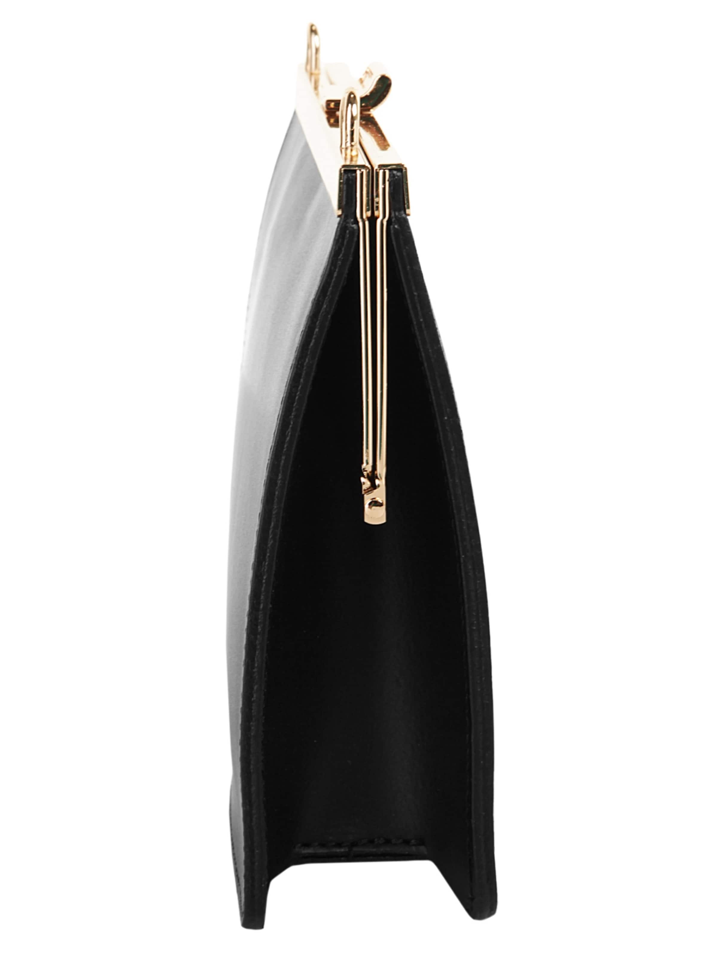Cluty Crossbody Bag in Black