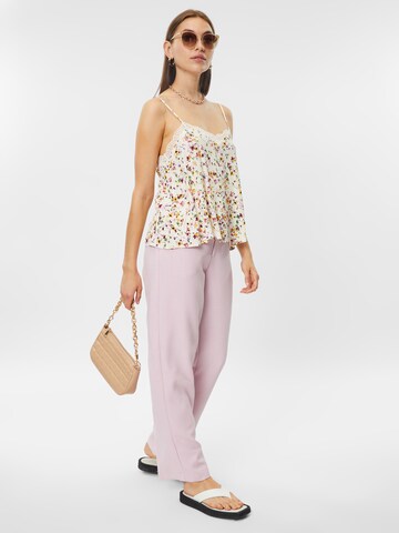 Loosefit Pantaloni chino 'Hamasti' di Moves in rosa